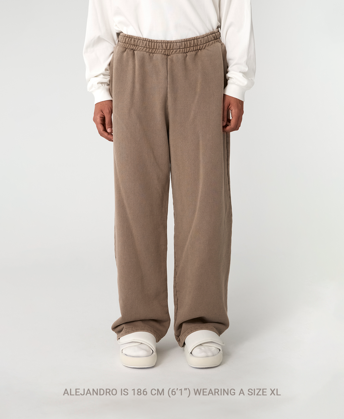 600 GSM 'Navy Blue' Straight-leg Pants