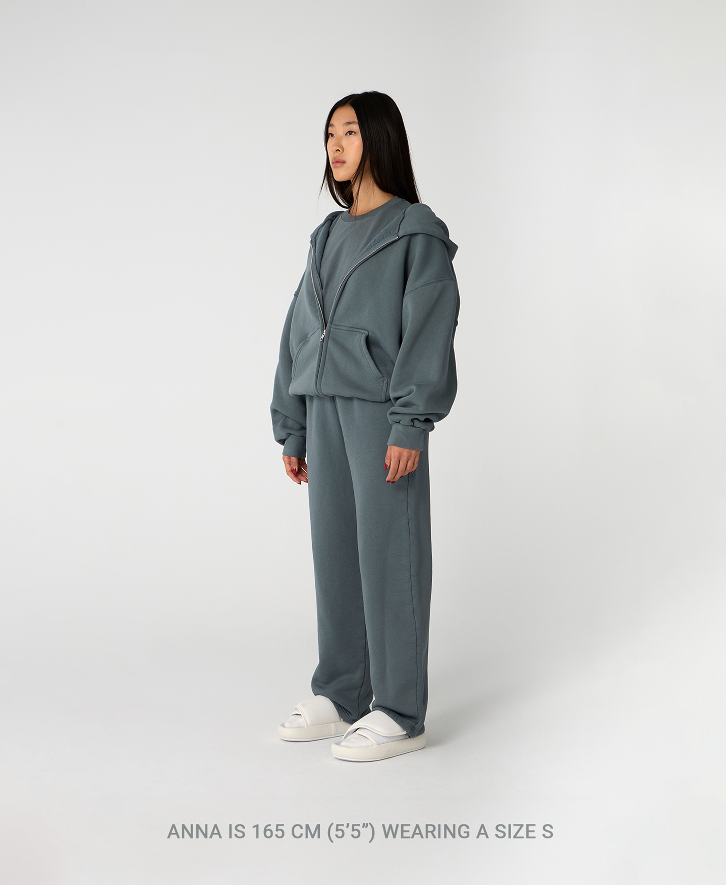 450 GSM 'Neutral Gray' Zipper